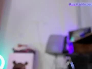 Freechat martiina_0 on Chaturbate