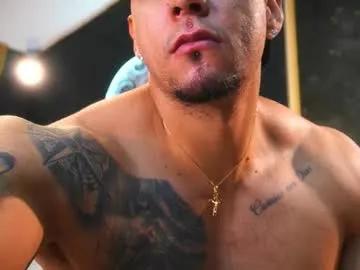 Freechat massimowalton2 on Chaturbate