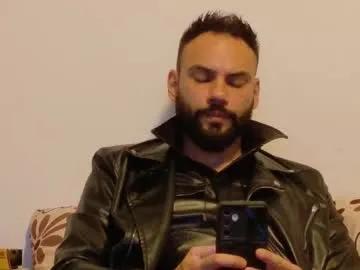 Freechat master_roberto333 on Chaturbate