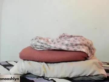 Freechat melanie1717 on Chaturbate