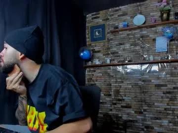 Freechat mia_and_vincentt on Chaturbate