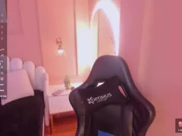 Freechat mia_kisses2 on Chaturbate