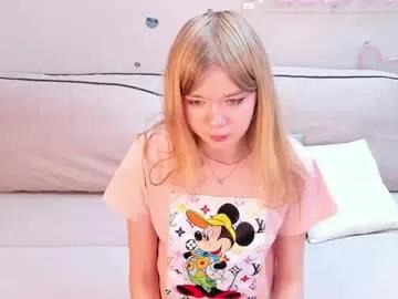 Away mia_liwis on Chaturbate