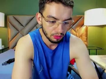 Freechat michael_magno on Chaturbate