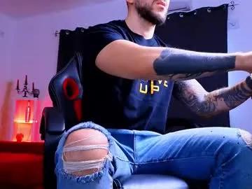 Freechat mightyaaron on Chaturbate