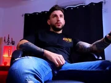 Freechat mightyaaron on Chaturbate