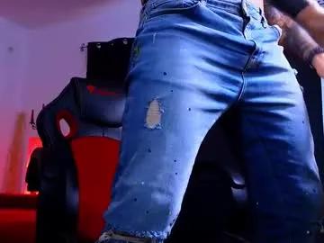 Freechat mightyaaron on Chaturbate