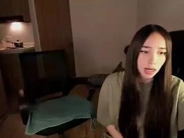 Freechat mikeyvioleta on Chaturbate