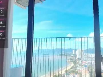 Freechat mina_moons on Chaturbate