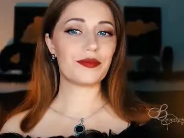 Freechat missbeverlymills on Chaturbate