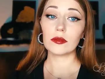 Freechat missbeverlymills on Chaturbate