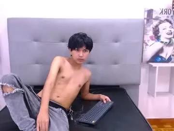 Freechat mortelle_ on Chaturbate
