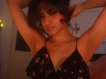 Freechat mriea_ on Chaturbate