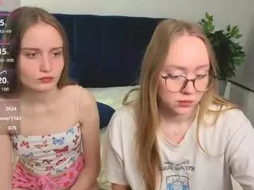 Freechat nanami_v02 on Chaturbate