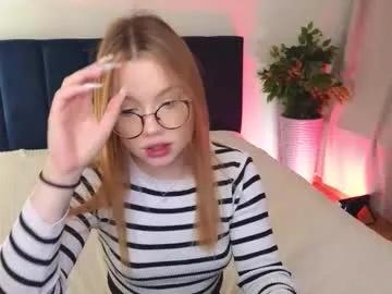 Freechat nanami_v02 on Chaturbate