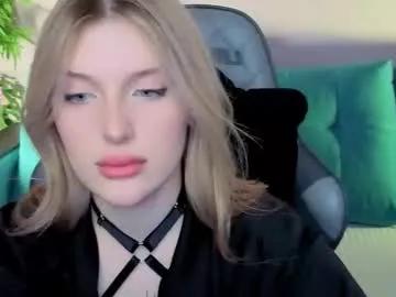 Freechat nanami_v02 on Chaturbate