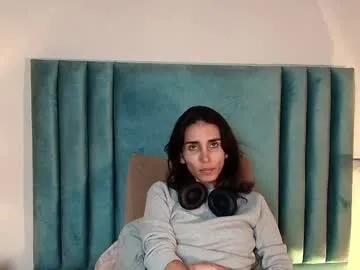 ninacavallli on Chaturbate 