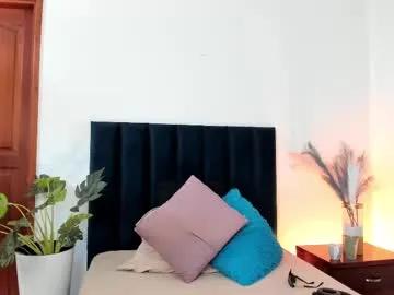 ninacavallli on Chaturbate 