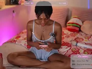 Freechat peachypeachgirl on Chaturbate
