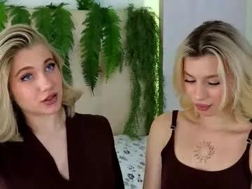 Freechat pinkadele on Chaturbate