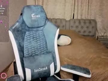 Freechat rocky_foxy on Chaturbate