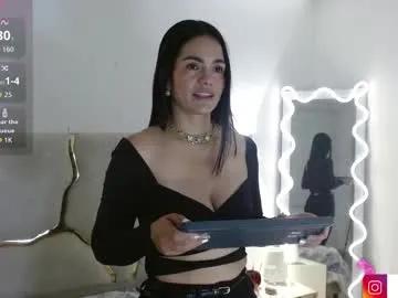 Freechat rosalind_tay on Chaturbate