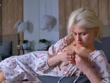 Group sandyshayes on Chaturbate