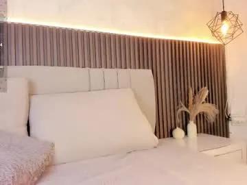 shanonclark — GOAL: HOT OIL ON MY BREASTS  [87 tokens remaining] Hi Guys Welcome to my room! #bigboobs #squirt #lovense #anal #18