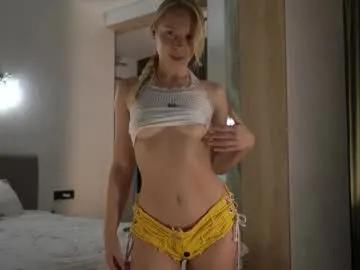 Freechat snow_is_falling on Chaturbate