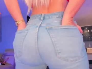 Freechat sophiebarnett_ on Chaturbate