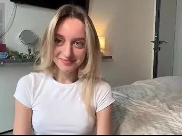Group sophiebelll on Chaturbate
