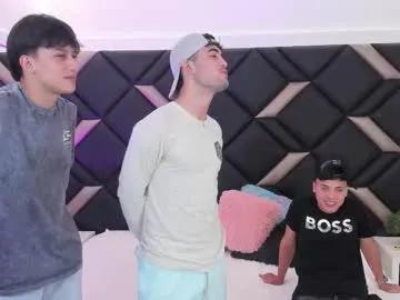 Freechat space_boys18 on Chaturbate