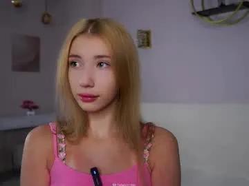 Private sunnmoonn on Chaturbate