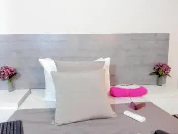 Freechat sunnywhitee on Chaturbate