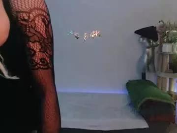 Freechat toyboybitchslut on Chaturbate