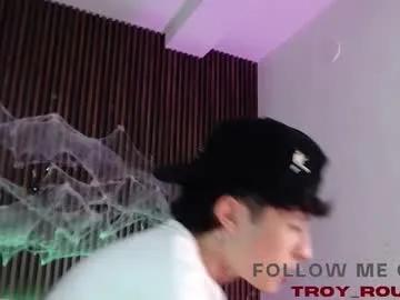 Freechat troy_rouge on Chaturbate