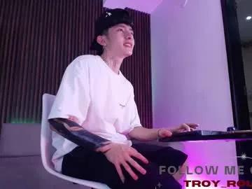 Freechat troy_rouge on Chaturbate