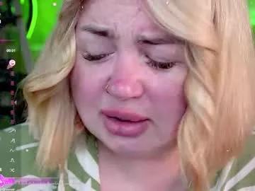 Freechat zarareign_ on Chaturbate