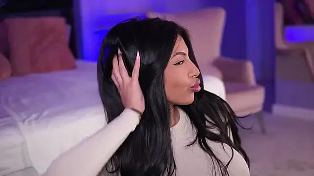 Freechat AishaaDevoe on StripChat