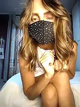 Freechat Akemi_rossi on StripChat