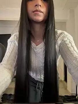 Freechat aly_golden_ on StripChat