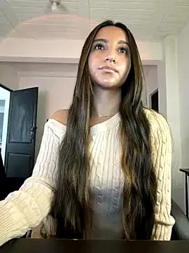 Freechat aly_golden_ on StripChat