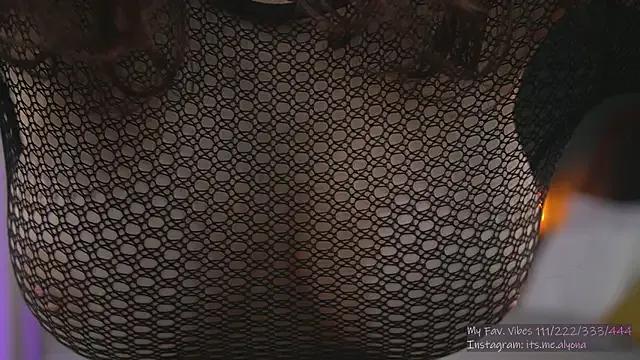 StripChat Alyonaqueen_ is Freechat Alyonaqueen_ — My pussy want your love:inlove: