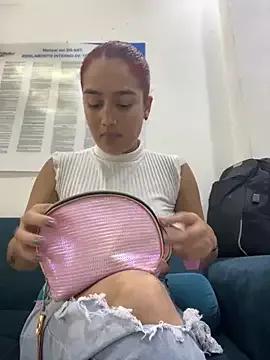 Freechat Ari_Baker on StripChat