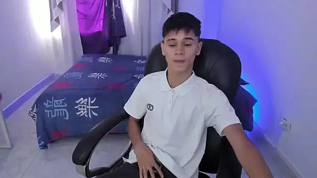 Freechat Aron_Boyy on StripChat