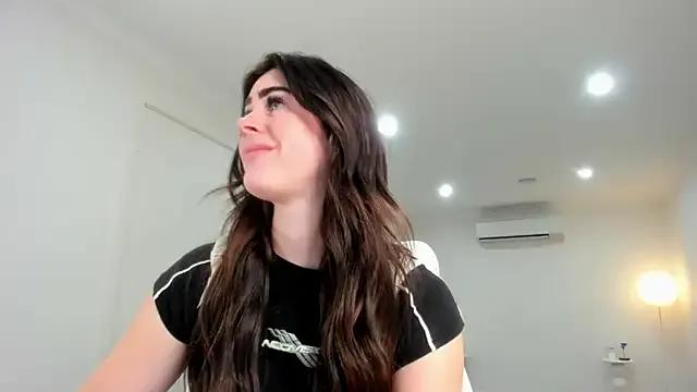 Freechat aus_queen on StripChat