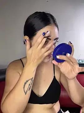 Azuna25 — Baile sexy