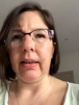 Freechat B_Bonya_m on StripChat