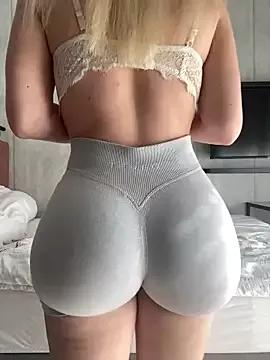 Barbieblondine on StripChat 