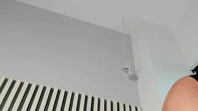 Freechat bella_lovers_ on StripChat